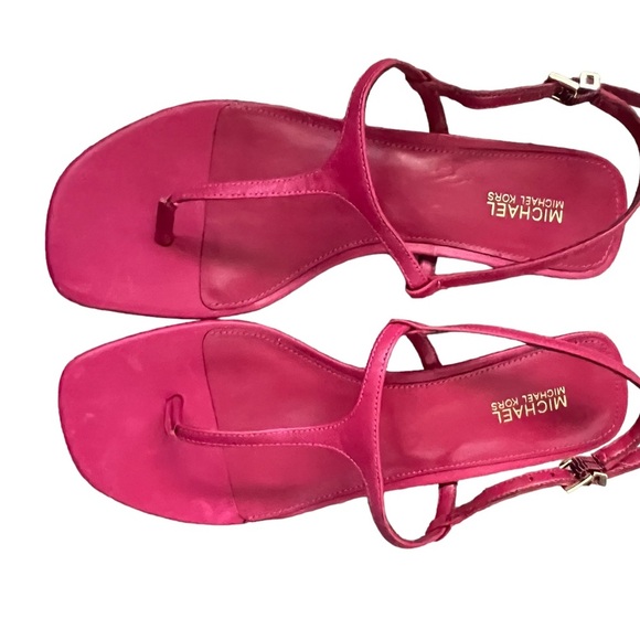 MICHAEL Michael Kors Tasha T Strap Kitten Heels Sandals in Dark Raspberry - Picture 7 of 12
